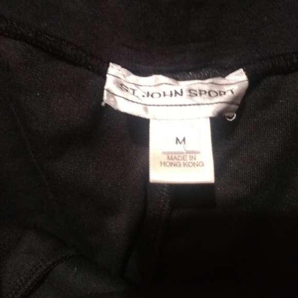 St John Sport by Marie Gray 2 PC Sweater/Sweatpants - Picture 4 of 7